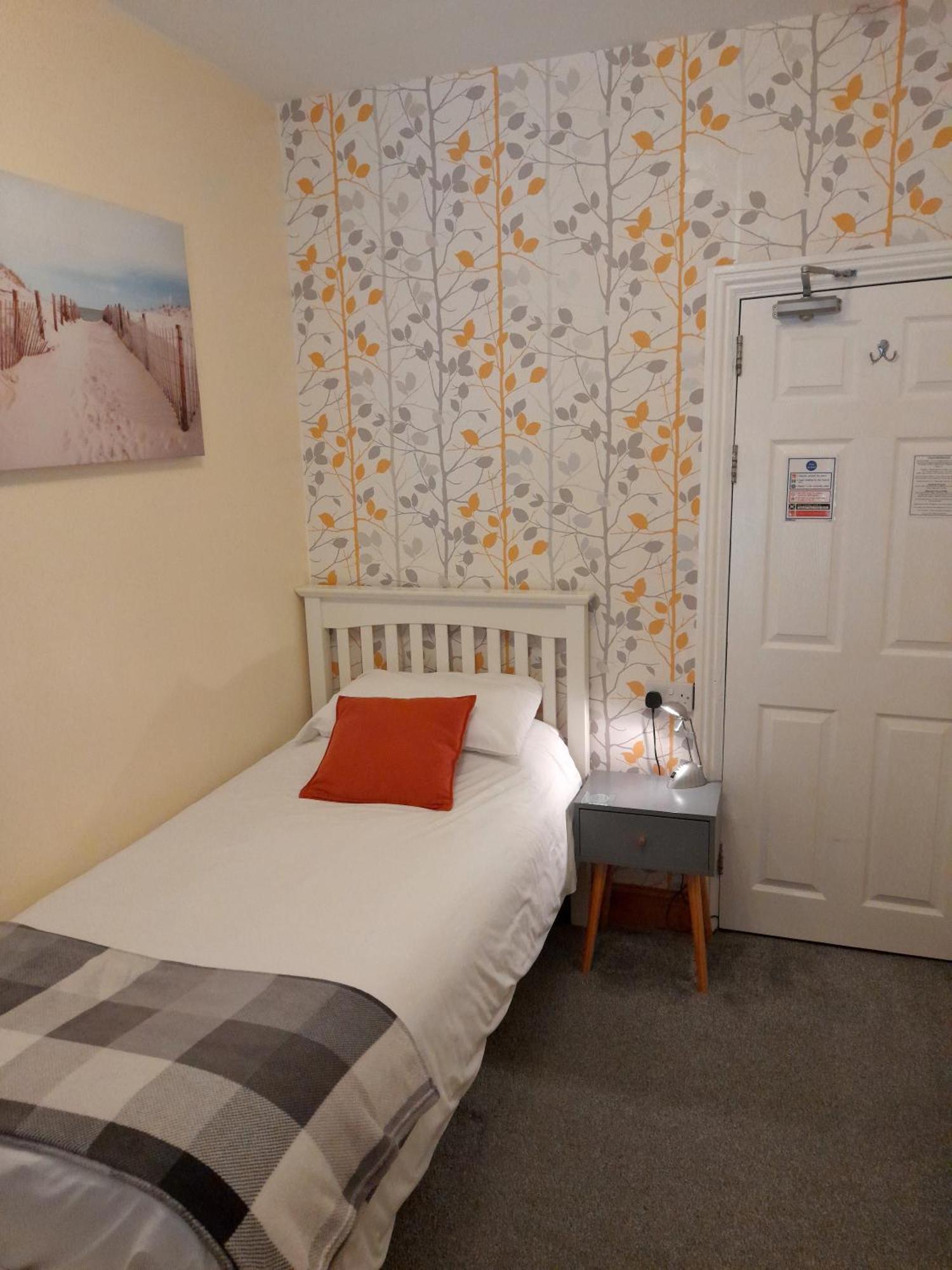 Phoenix Guest House Blackpool Bagian luar foto