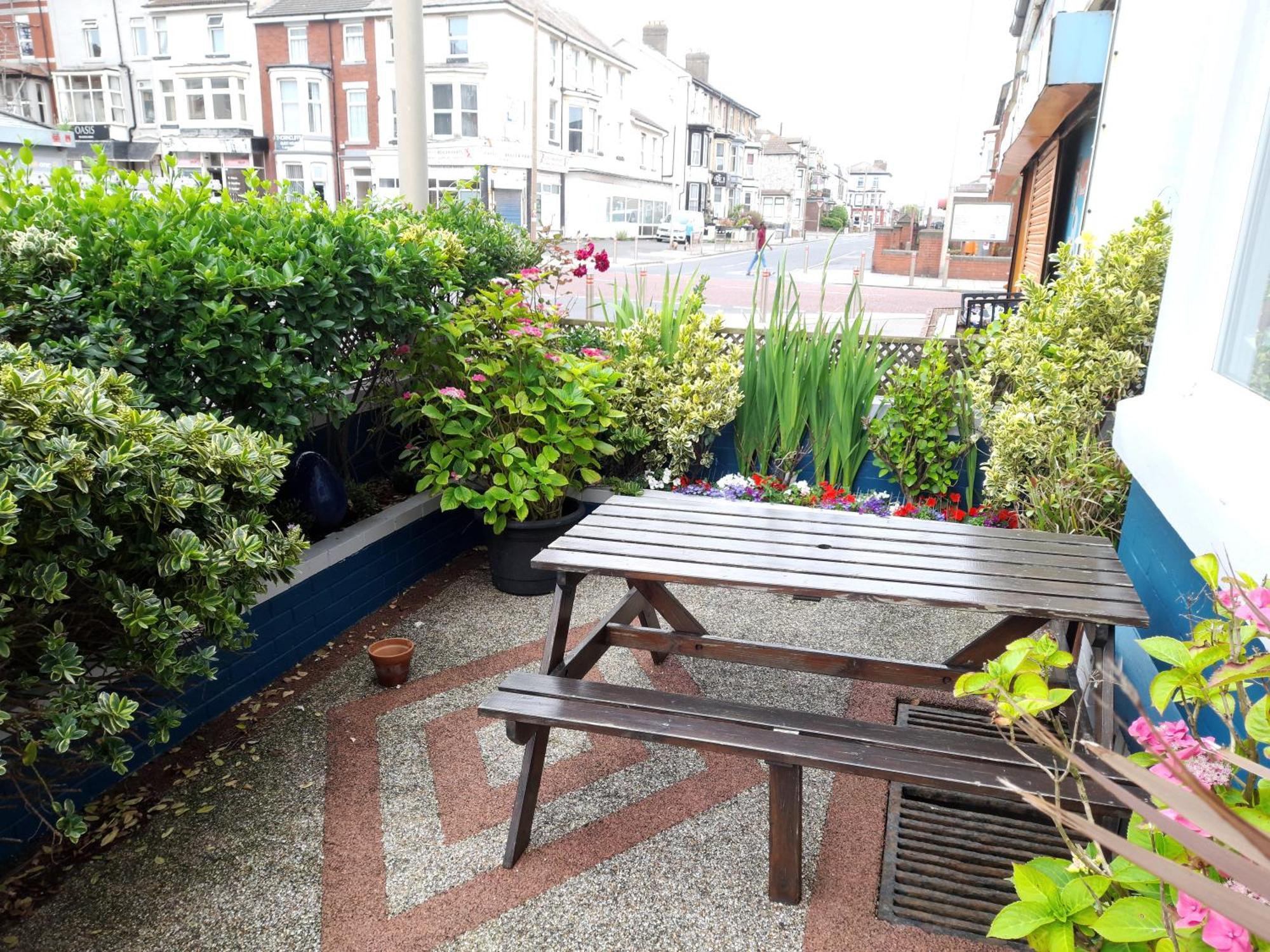 Phoenix Guest House Blackpool Bagian luar foto