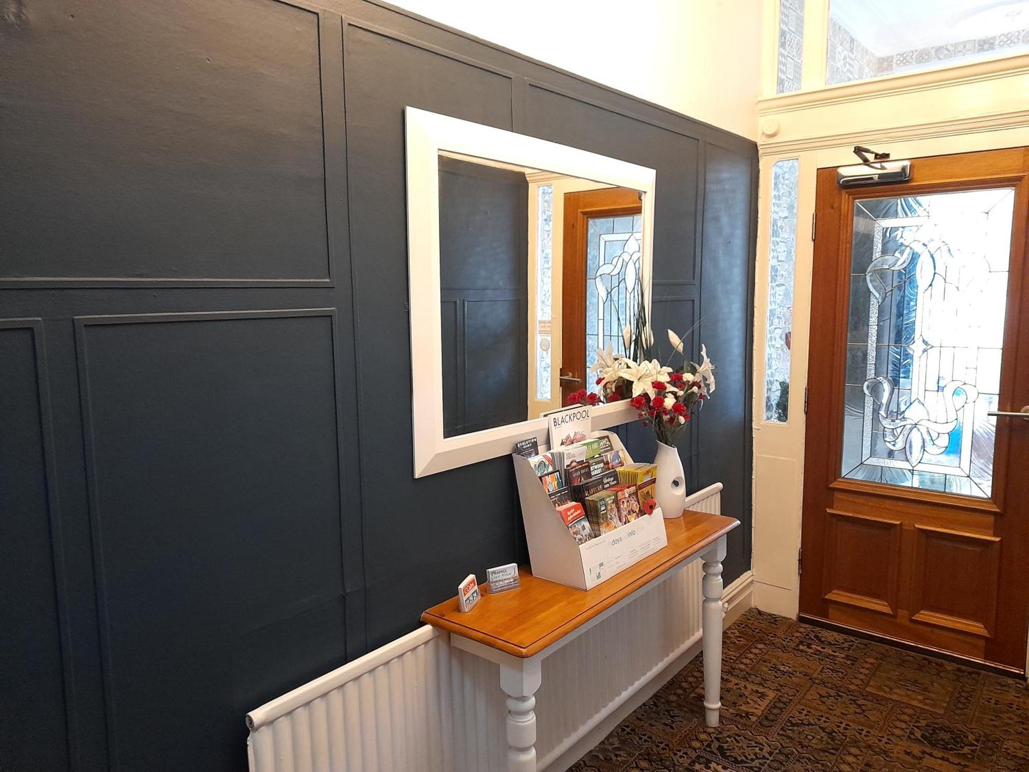 Phoenix Guest House Blackpool Bagian luar foto