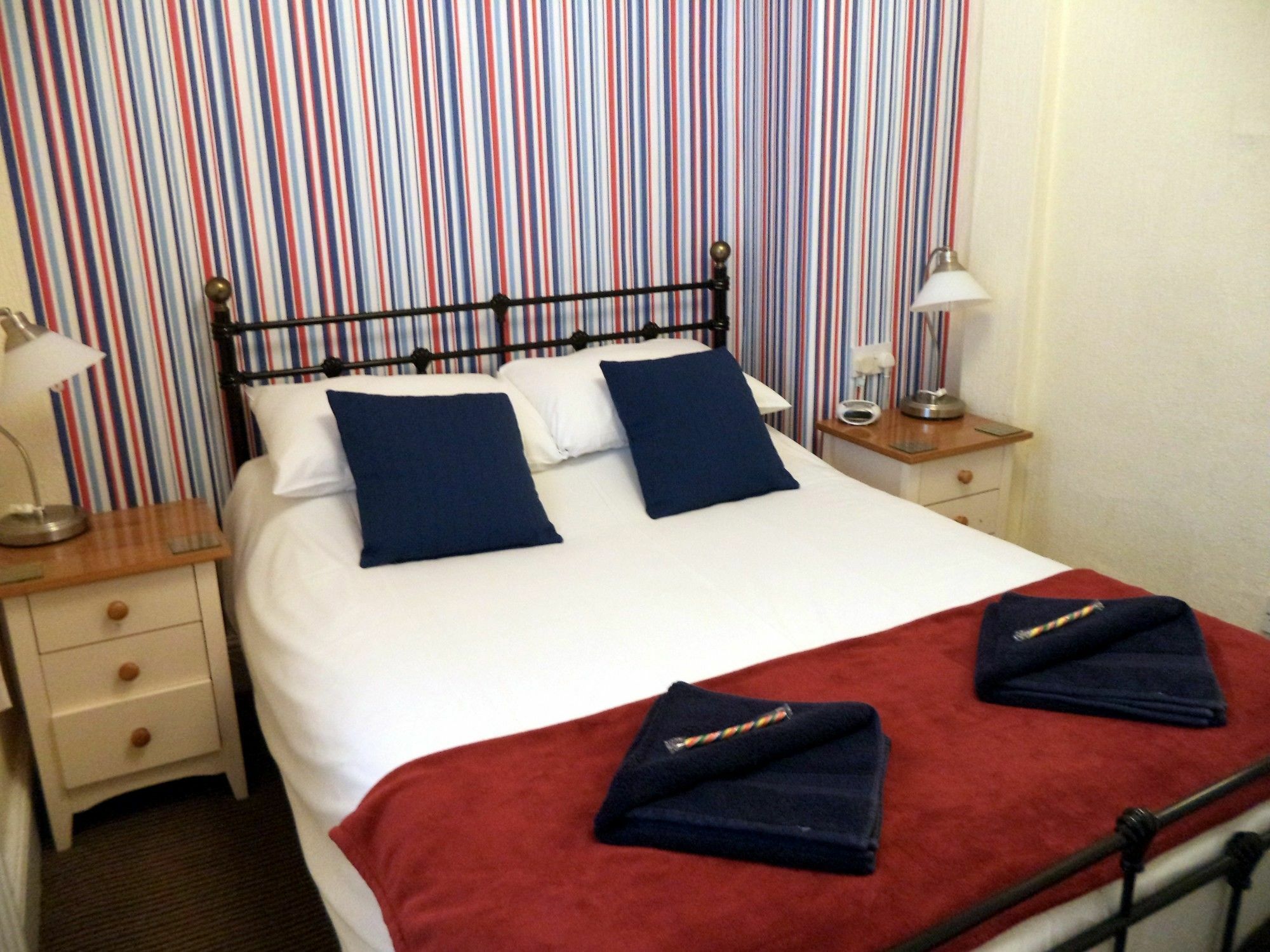 Phoenix Guest House Blackpool Bagian luar foto