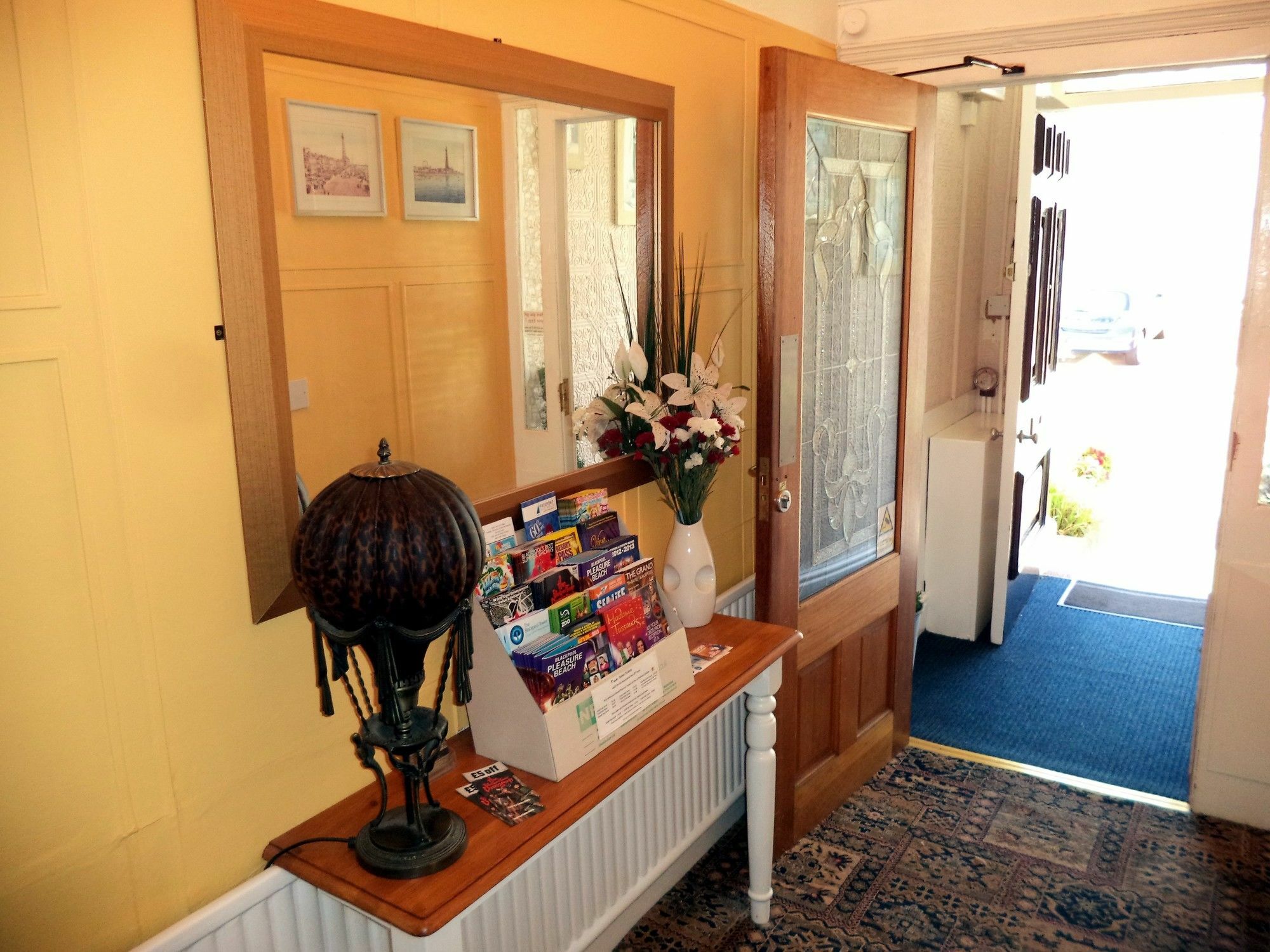 Phoenix Guest House Blackpool Bagian luar foto